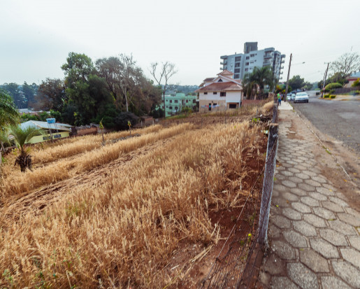 Quer construir? Temos o terreno Ideal!