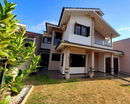 Residência  alto padrão, Bairro Novo Horizonte.